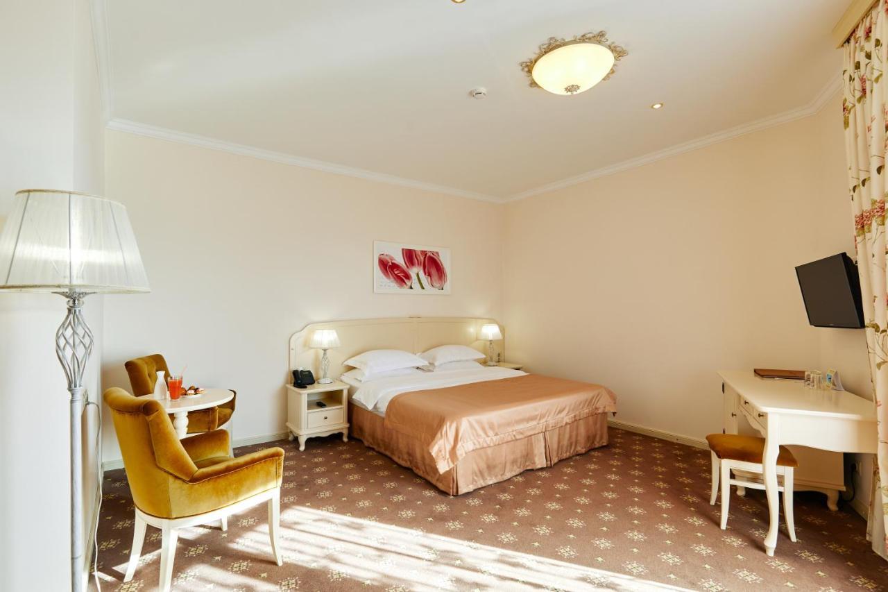 Baraviki Medical&Spa Resort Alfa Radon المظهر الخارجي الصورة